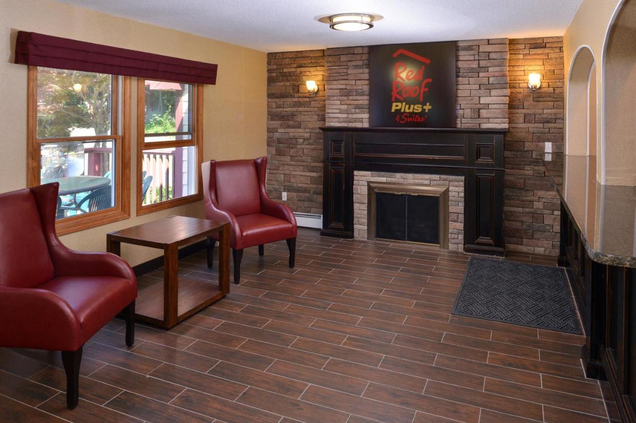 Red Roof Inn Plus+ & Suites Guilford Esterno foto
